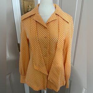 Act III vintage orange polka dot long sleeve button down blouse with tie. Size M